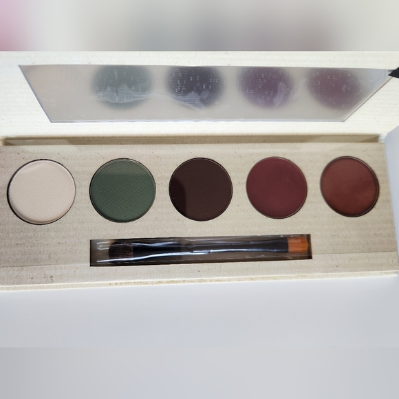 BeautiControl Blissful Collection "Serenity" Eye Shadow Lip Colour Kit - Picture 1 of 10